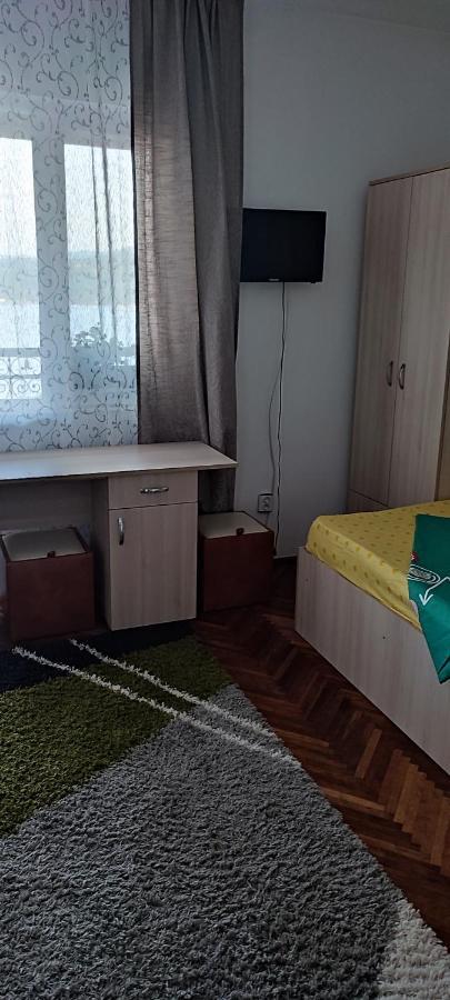 Casa Rebeca Hotel Orsova Ngoại thất bức ảnh
